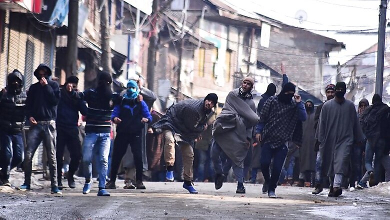 Take Permission to Run WhatsApp Groups or Face Action, J&K's Kishtwar Admin Tells Netizens