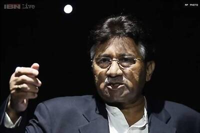 Former Pakistan President Pervez Musharraf suffers massive heart attack