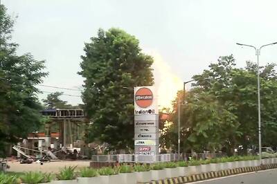 8 Injured after Major Fire Breaks Out at IOC Petrol Pump Near Raj Bhawan in Odisha