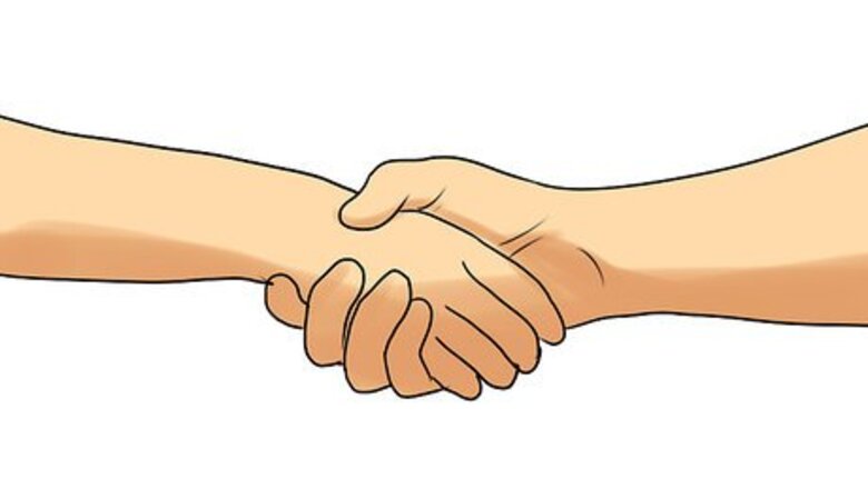 How to Fit In Better With People at a New School or College