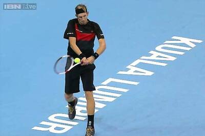 Jarkko Nieminen beats Leonardo Mayer to advance at Malaysian Open