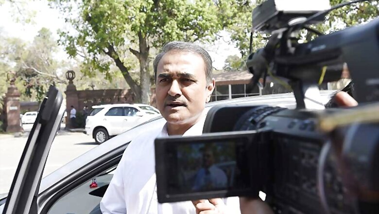 Headway in NCP-Cong Seat-Sharing Talks for 2019 Polls, Says Praful Patel; Consensus Reached on 40 Seats