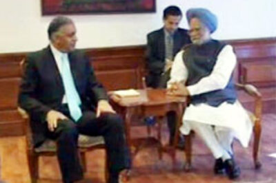 SAARC summit: PM meets Aziz