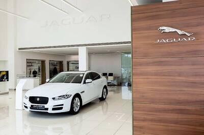 Jaguar Land Rover Opens New Showroom in Lucknow, Announces New Retail Partner