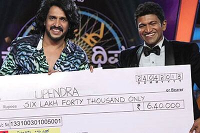 Kannada actor plays 'Kannadada Kotyadipathi'