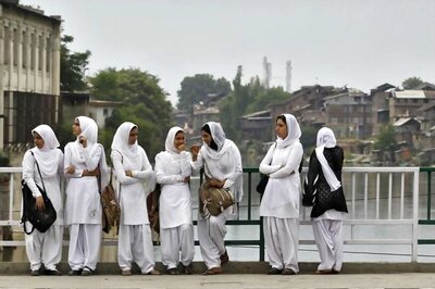 Schools in Kashmir Set to Reopen Tomorrow after Remaining Shut for Seven Months Since Lockdown