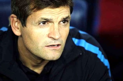 Barca coach Vilanova suffers cancer relapse, may step down