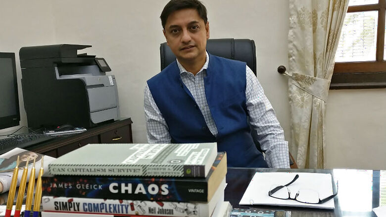 Policy Should be Broad and Flexible Like English and Hinduism: Sanjeev Sanyal