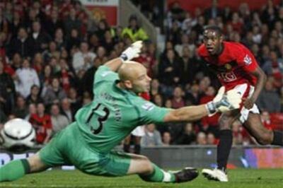 United's Welbeck sends Wolverhampton Wanderers packing