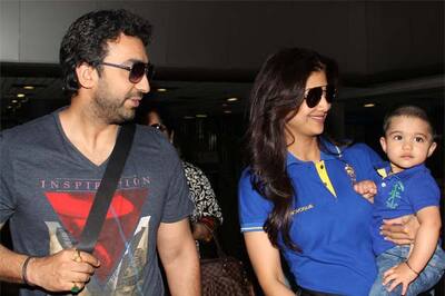 Snapshot: Adorable! Shilpa Shetty matches outfit with son Viaan