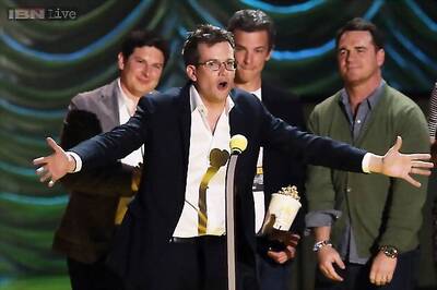 'The Fault in Our Stars ' wins big at MTV Movie Awards filled with naughty humor