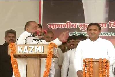 Akhilesh Yadav hints at a possible alliance with Congress, pitches for Mulayam as PM, Rahul as deputy in 2019