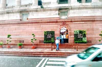 AAP MPs Protest in Parliament Complex, Demand Bill on Regularising Delhi's Unauthorised Colonies