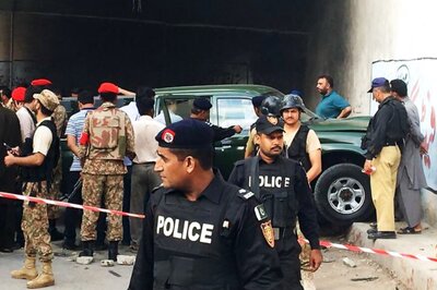 Two Killed, Eight Injured in Bomb Blast in Karachi