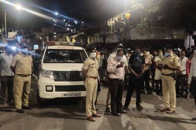 Film Songs, Food Packets, Empathy: How Mumbai Cops are Policing Slums Amid Covid-19 Lockdown