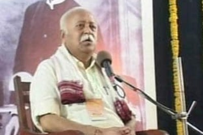 BJP must replace old with young: RSS chief