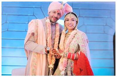 Neeti Mohan Shares Throwback Video of Jonita Gandhi, Harshdeep Kaur Dancing at Her Wedding Sangeet