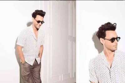 Actor Aayush Sharma’s Song Session With Daughter Ayaat Is Aww-dorable