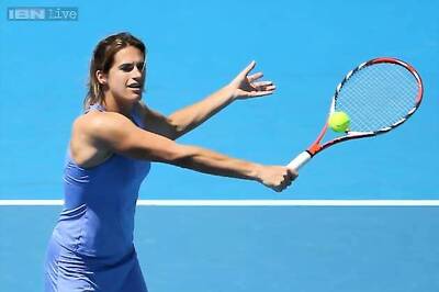 Andy Murray names Amelie Mauresmo as coach
