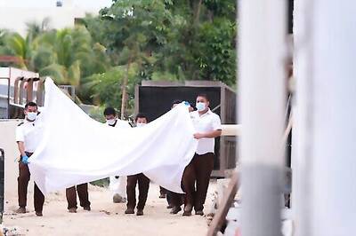 Official: A Dozen Drug Gangs Fighting For Mexico's Caribbean