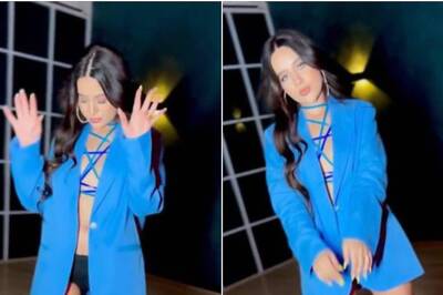 Urfi Javed Leaves Netizens Divided With Her 'Dhaago Wale Dress' - Yay or Nay?