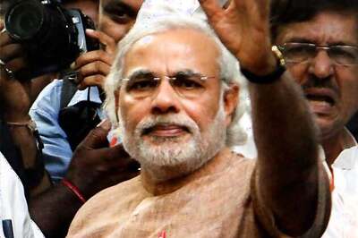 Cong files complaint against Modi for breach of poll code