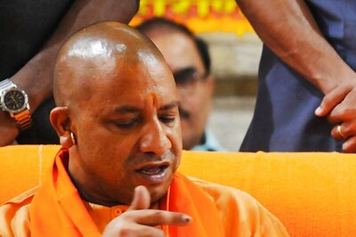 Ayodhya Stampede: CM Yogi Adityanath Announces 2 Lakh Compensation for Woman's Kin