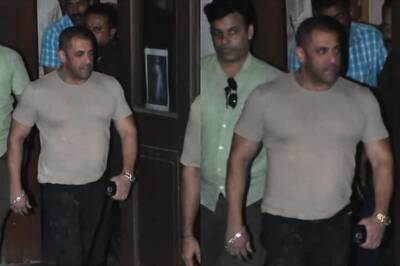 Salman Khan Leaves Dubbing Studio Amid Tight Security, Fans Can't Stop Talking About His Bald Look
