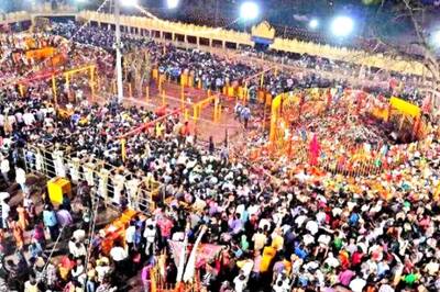 Telangana's Kumbh Mela 'Medaram Jatara' Begins as Lakhs of Devotees Expected