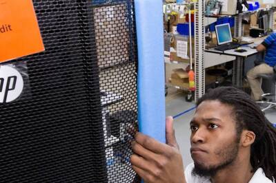 HP Decides To Lay Off Employees, To Cut Workforce By 6,000 Persons In 3 Years; Know What CEO Says