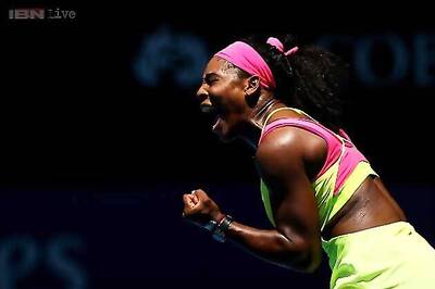 Serena Williams starts slow but reaches 4th round at Australian Open