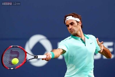 Roger Federer passes tough test to reach last 16 in Cincinnati