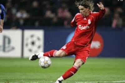 Torres not a Liverpool great yet, says Benitez