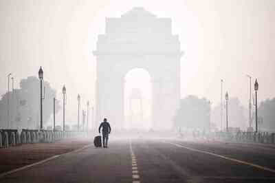 Delhi's Air Quality Worsens to 'Poor' Category, AQI Likely to Decline Further