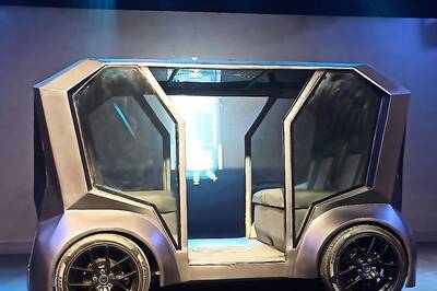 India’s First Self-Driving Car is Here? Bengaluru Startup Unveils ZPod With No Steering Wheel, Level 5 Autonomy