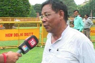 Cong eyes power in Meghalaya, may topple MPA govt