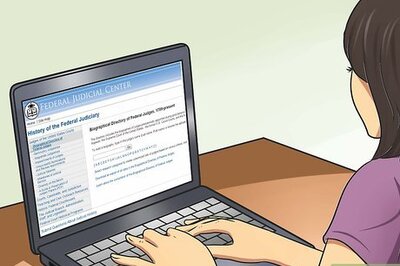 How to Check the Credibility of Political Commentators