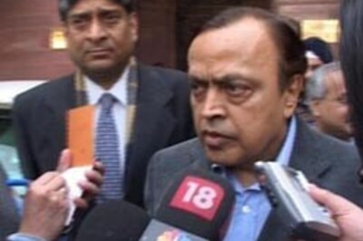 Crude oil goes cheap, govt set to slash fuel price