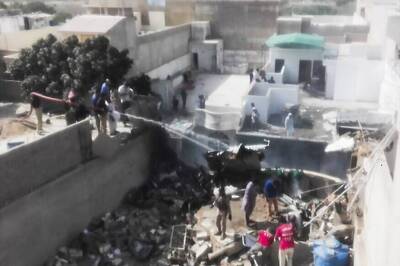 Multiple Landing Attempts, Stuck Landing Gear Reportedly Caused Crash of PIA Flight in Karachi