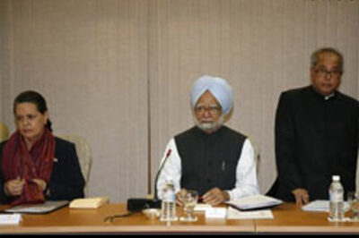 Live TV: Heads roll post Mumbai's 60-hour bloody crisis