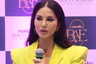Sunny Leone Inaugurates Naturals' First Beauty And Experience Outlet In Bengaluru