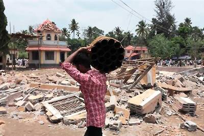 A sad Sunday for country as it mourns Kerala temple tragedy