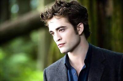 Robert Pattinson planning to buy a new house?