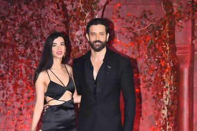 Hrithik Roshan And Saba Azad Bid Goodbye To Paris With Love-filled Pic; See Here