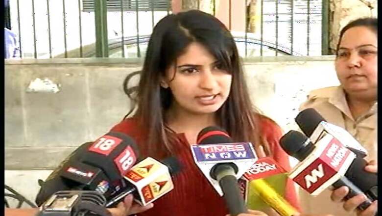 DCW Asks Facebook to Deactivate Accounts Threatening Gurmehar Kaur