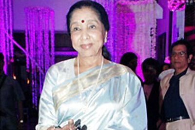 Indian Idol: Asha Bhosle fulfills Devendra's wish