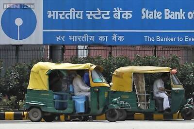 Delhi CM Kejriwal announces annual fare revision, sops for autorickhaws