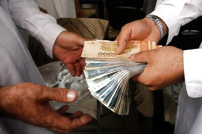 Pakistan's Currency Plunges to All-time Low Days After IMF Bailout Deal