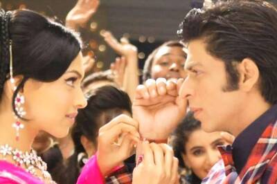 Shah Rukh Khan's School Friends Were in 'Mai Hoon Na' and 'Om Shanti Om'. Can You Spot Them?