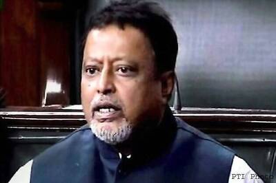 Mamata Banerjee calls up Mukul Roy, both remain mum on issues discussed